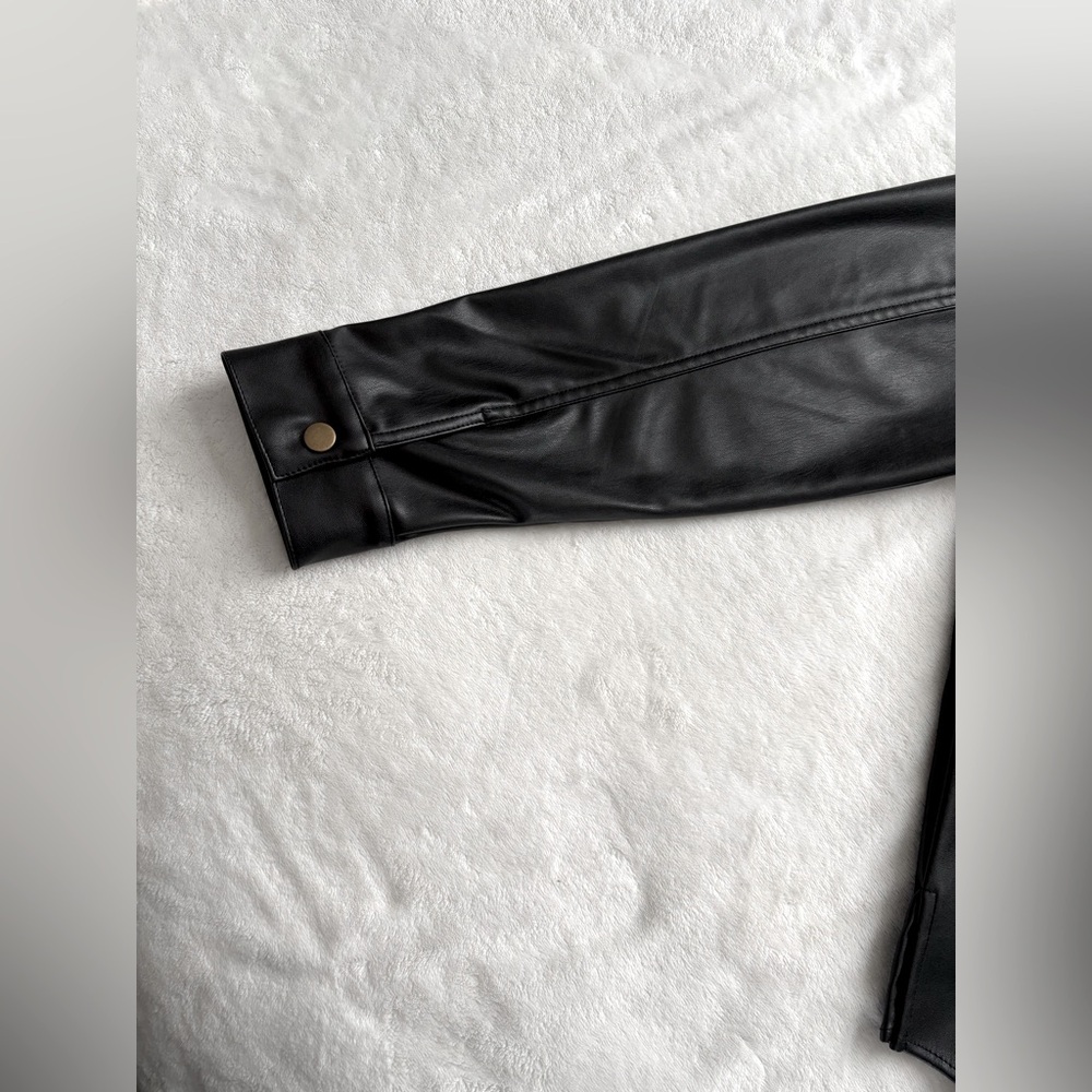 NWT - Mudpie Salem Vegan Leather Shacket.  Size Medium. - Picture 11 of 16